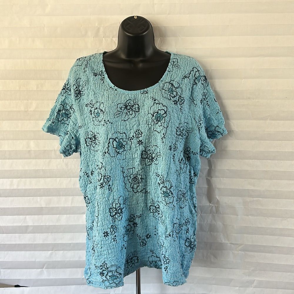 Croft & Barrow Women’s Pale Blue Crinkle Top Scoop Neck Short Sleeve Size 1X